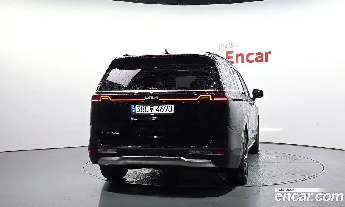 Kia Carnival 2022 2.2 автомат (гидро), фото 4