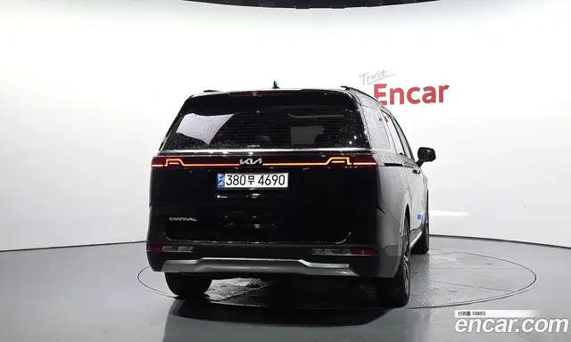 Kia Carnival 2022 2.2 автомат (гидро), миниатюра 4