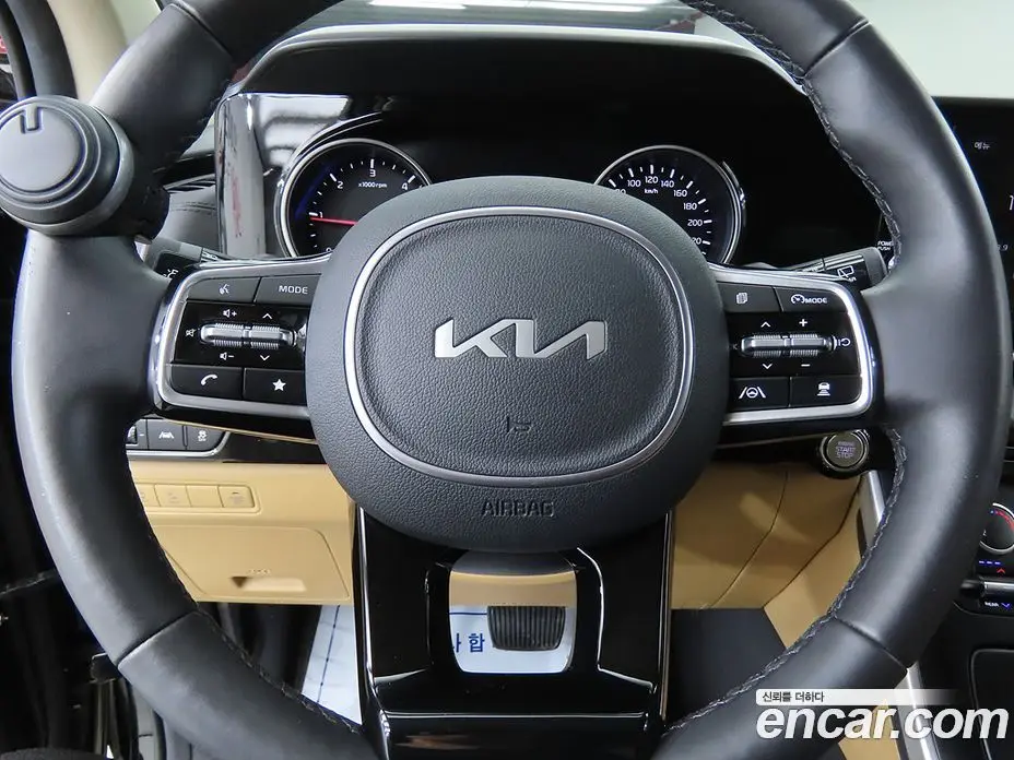 Kia Carnival 2023 2.2 автомат (гидро), фото 15