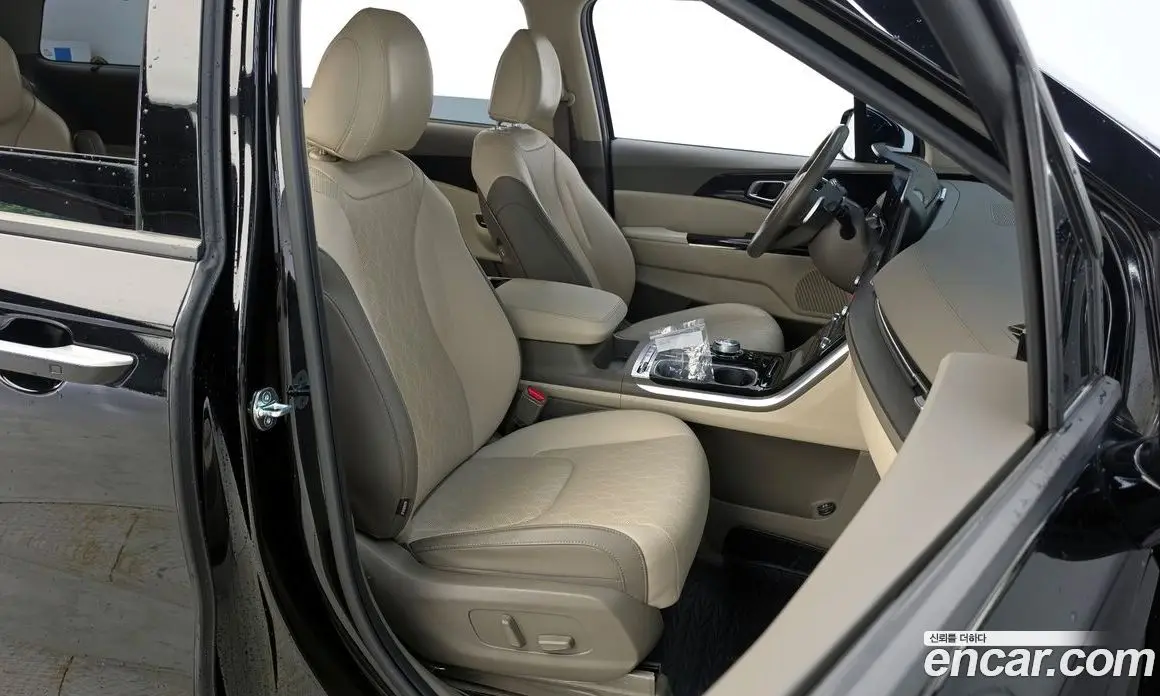 Kia Carnival 2023 2.2 автомат (гидро), фото 16