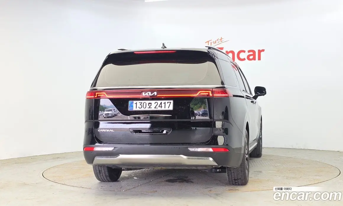 Kia Carnival 2023 2.2 автомат (гидро), фото 4