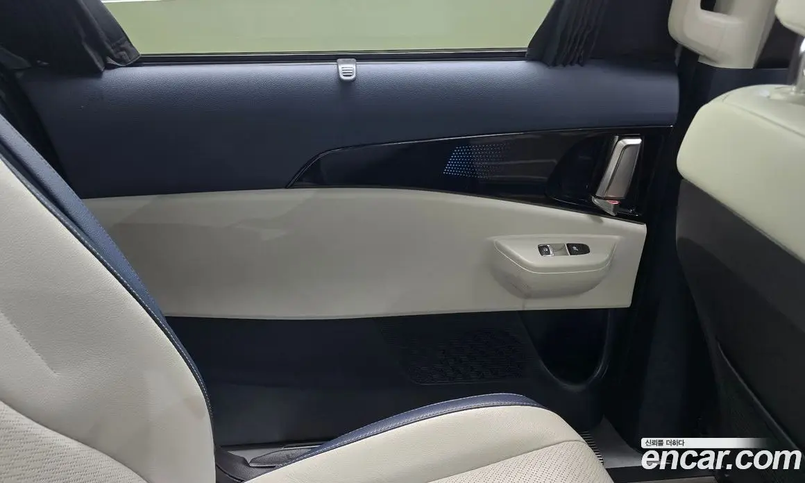 Kia Carnival 2024 1.6 автомат (гидро), фото 15