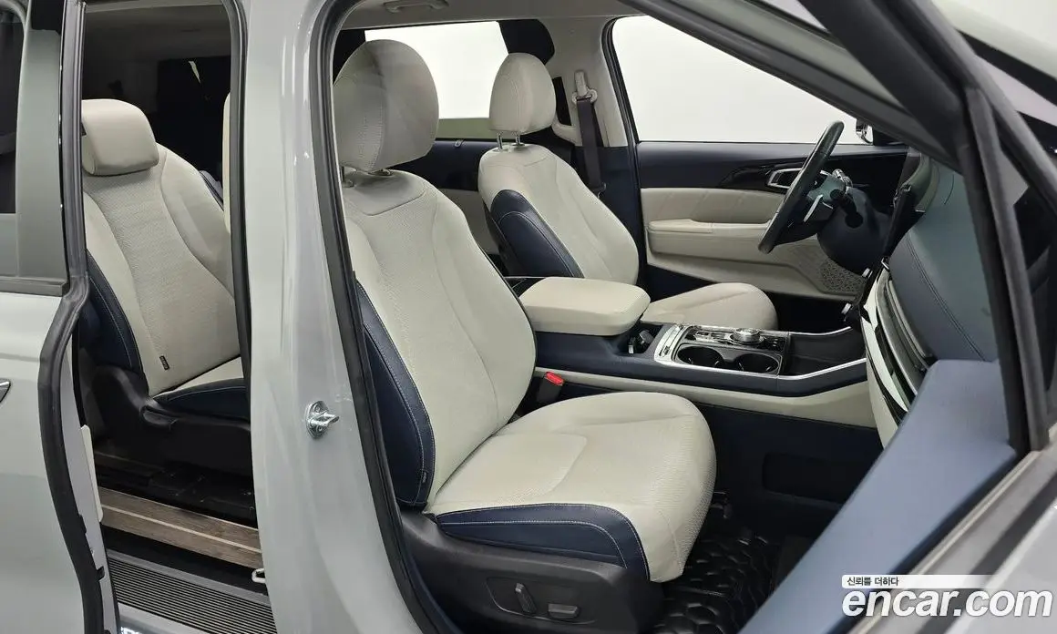 Kia Carnival 2024 1.6 автомат (гидро), фото 16