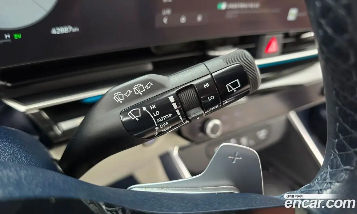 Kia Carnival 2024 1.6 автомат (гидро), фото 28