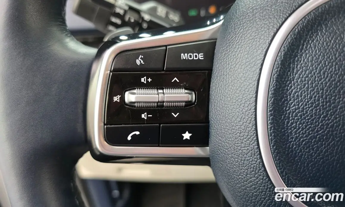 Kia Carnival 2024 1.6 автомат (гидро), фото 33