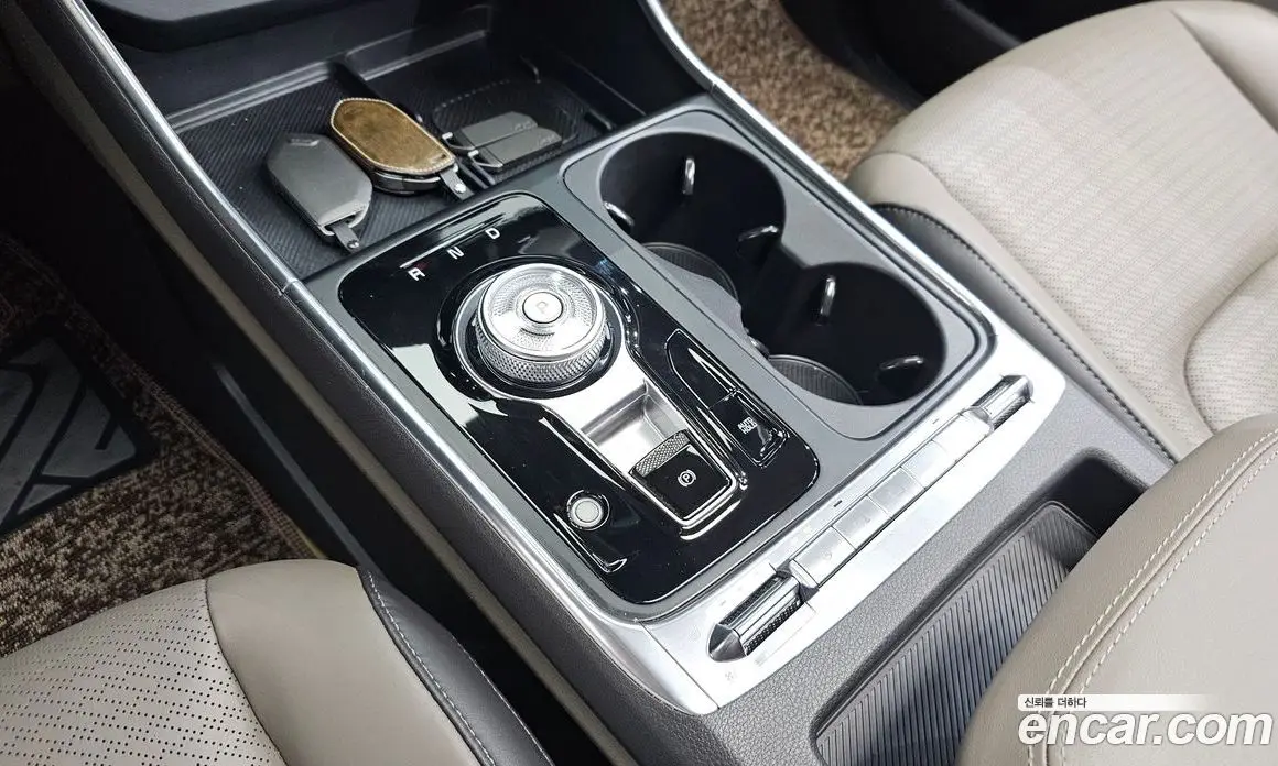 Kia Carnival 2024 1.6 автомат (гидро), фото 12