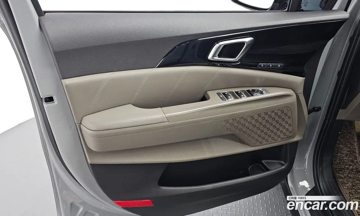 Kia Carnival 2024 1.6 автомат (гидро), фото 14