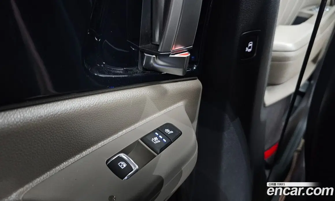 Kia Carnival 2024 1.6 автомат (гидро), фото 24