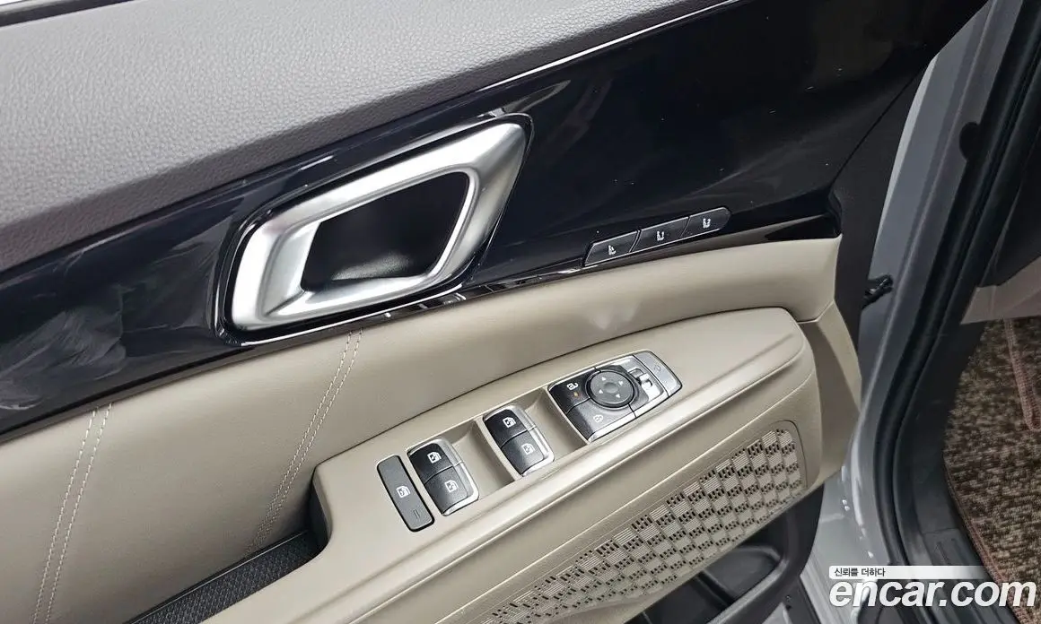 Kia Carnival 2024 1.6 автомат (гидро), фото 27