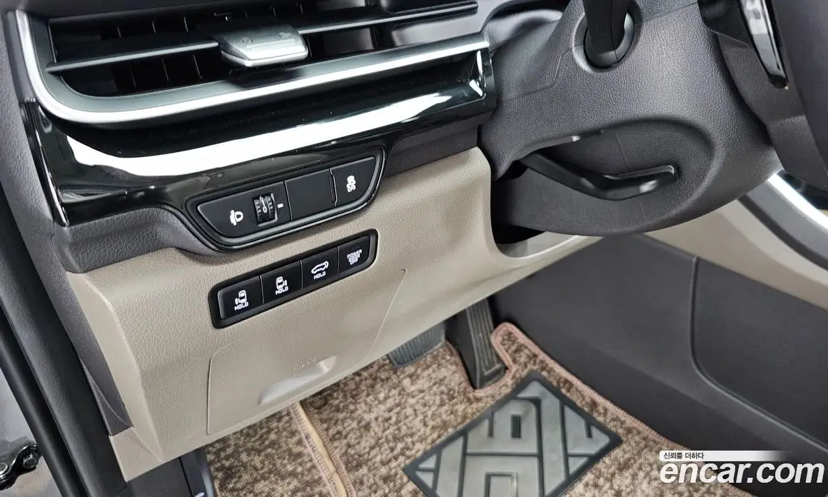 Kia Carnival 2024 1.6 автомат (гидро), фото 29