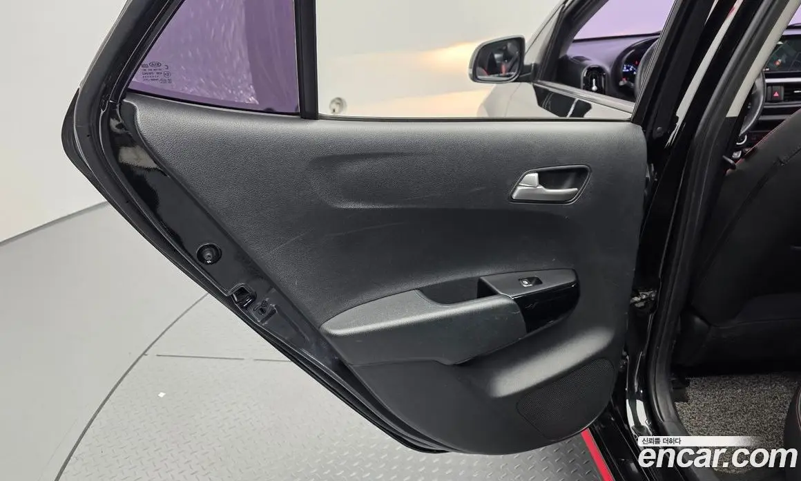 Kia Morning 2018 1.0 автомат (гидро), фото 14 Kia Morning 2018 1.0 автомат (гидро), фото 14