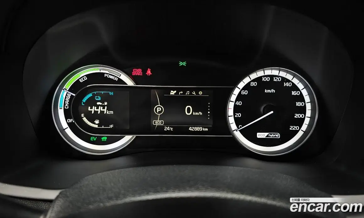 Kia Niro 2017 1.6 автомат (гидро), фото 11