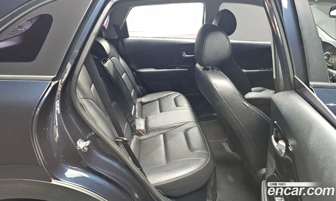 Kia Niro 2017 1.6 автомат (гидро), фото 16