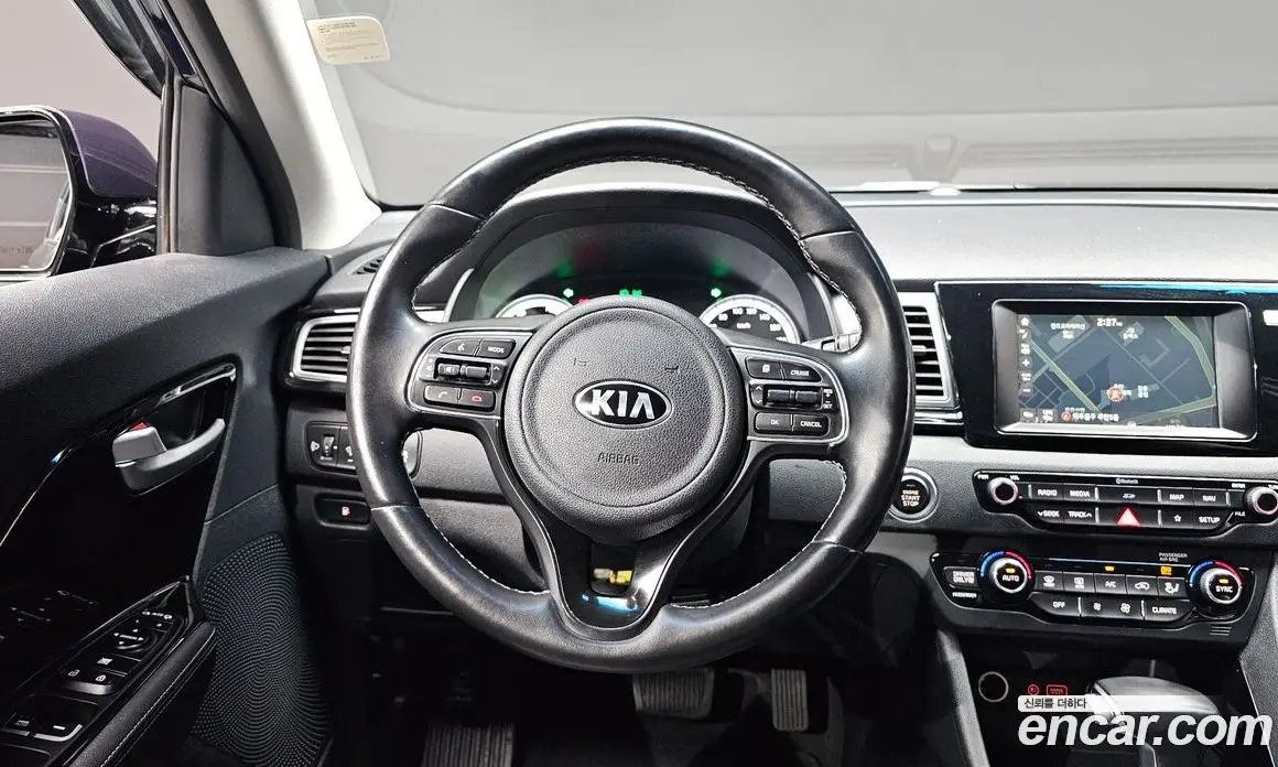Kia Niro 2017 1.6 автомат (гидро), фото 18