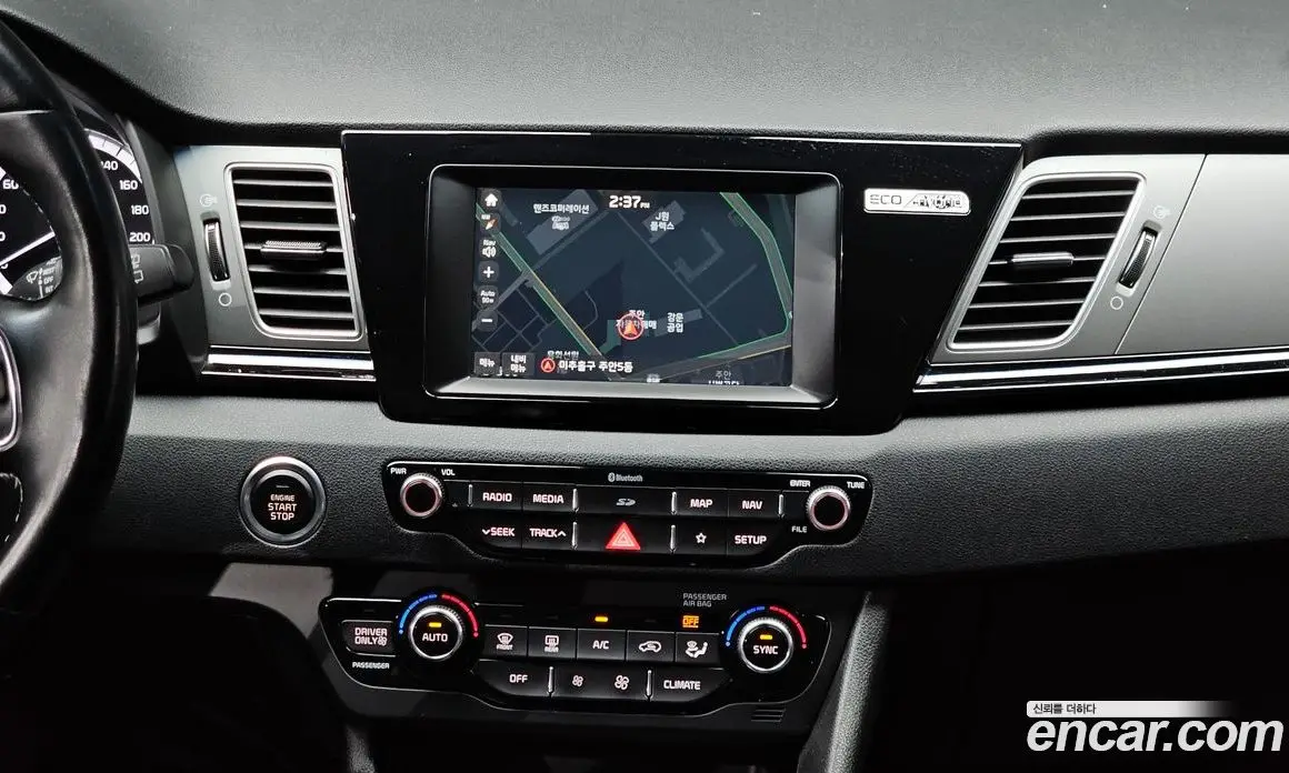 Kia Niro 2017 1.6 автомат (гидро), фото 19