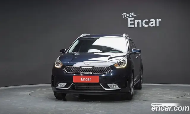 Kia Niro 2017 1.6 автомат (гидро), миниатюра 3