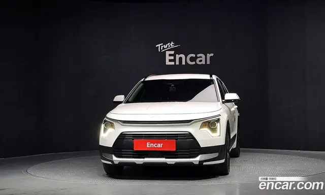 Kia Niro 2024 1.6 автомат (гидро), миниатюра 3