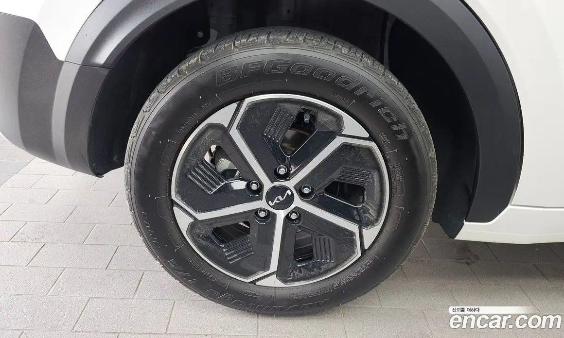 Kia Niro 2024 1.6 автомат (гидро), фото 5