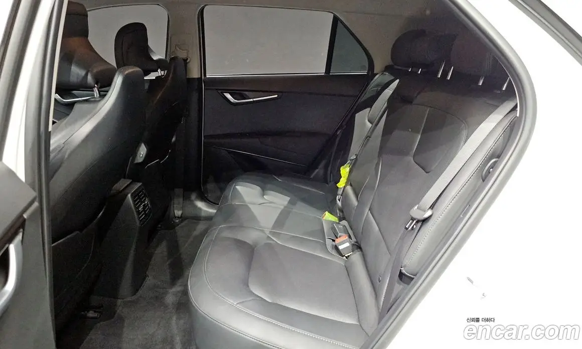 Kia Niro 2024 0.2 автомат (гидро), фото 16