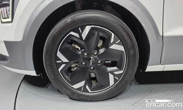 Kia Niro 2024 0.2 автомат (гидро), миниатюра 5