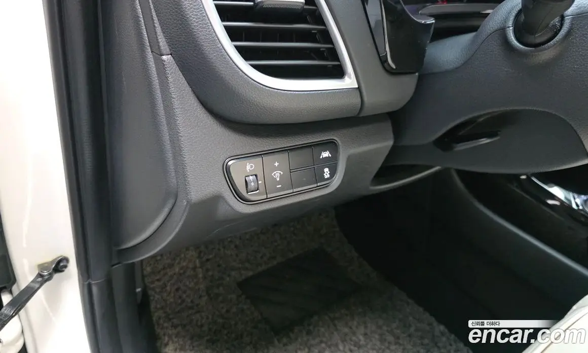 Kia Seltos 2020 1.6 автомат (гидро), фото 21