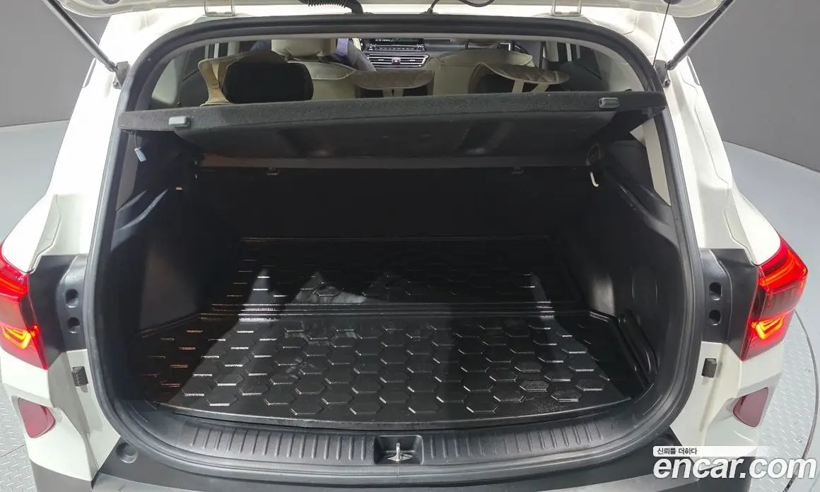 Kia Seltos 2020 1.6 автомат (гидро), фото 32