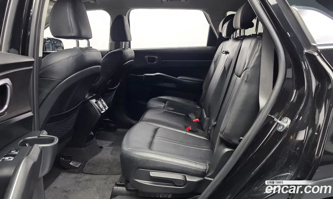 Kia Sorento 2023 2.5 автомат (гидро), фото 16