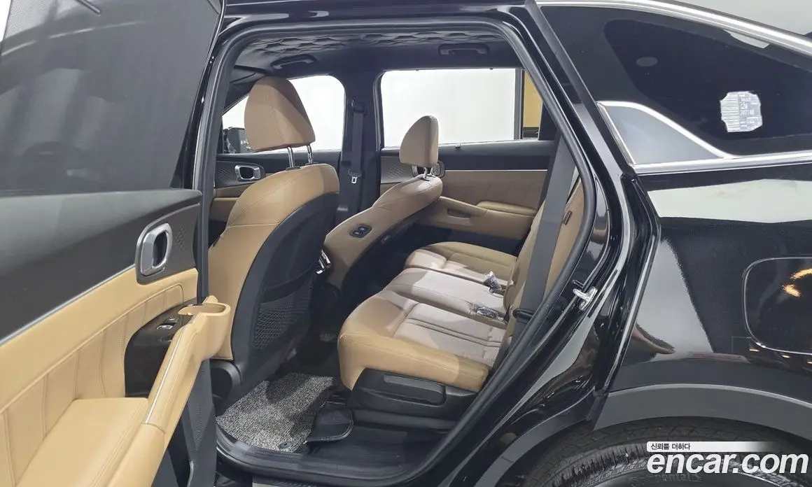 Kia Sorento 2023 2.5 автомат (гидро), фото 17