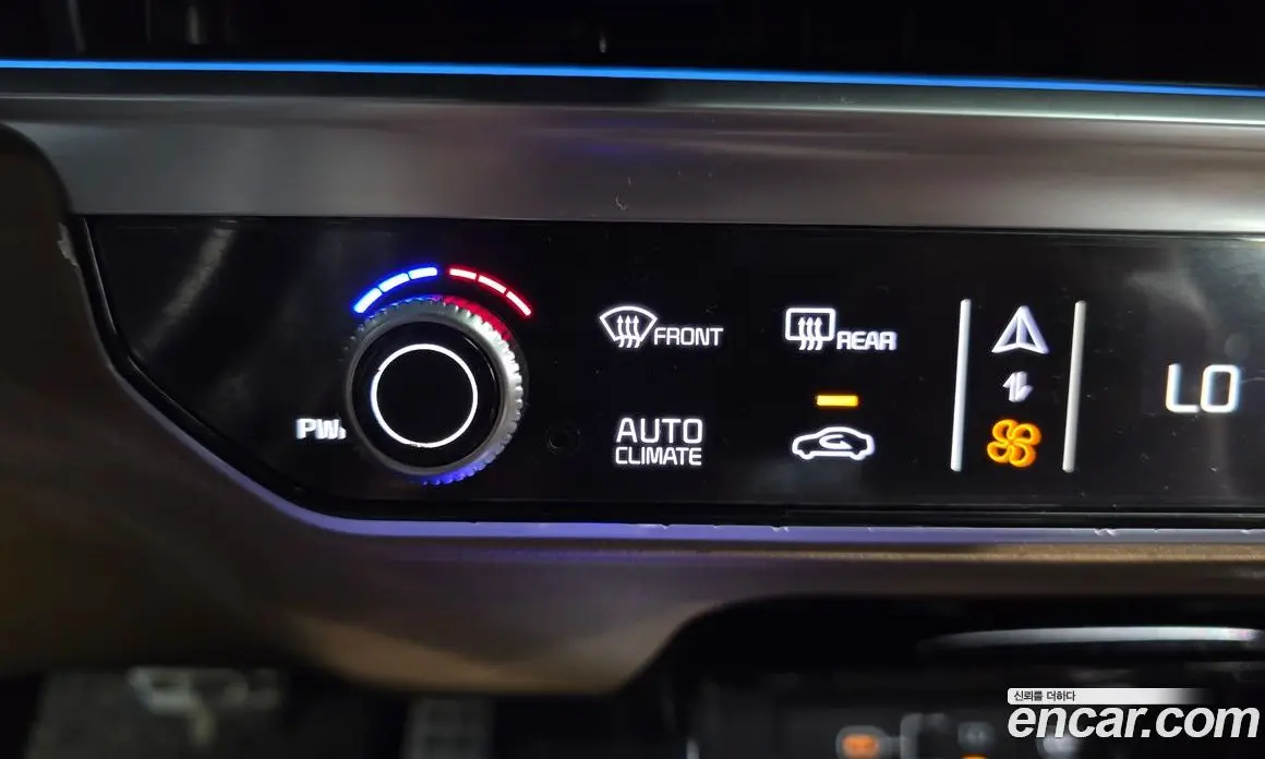 Kia Sorento 2023 2.5 автомат (гидро), фото 32