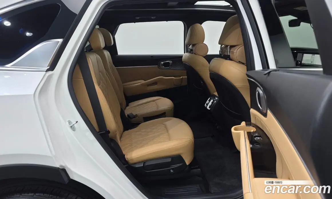 Kia Sorento 2023 1.6 автомат (гидро), фото 17