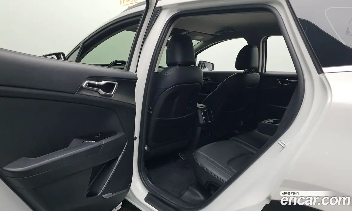 Kia Sportage 2022 1.6 автомат (гидро), фото 11