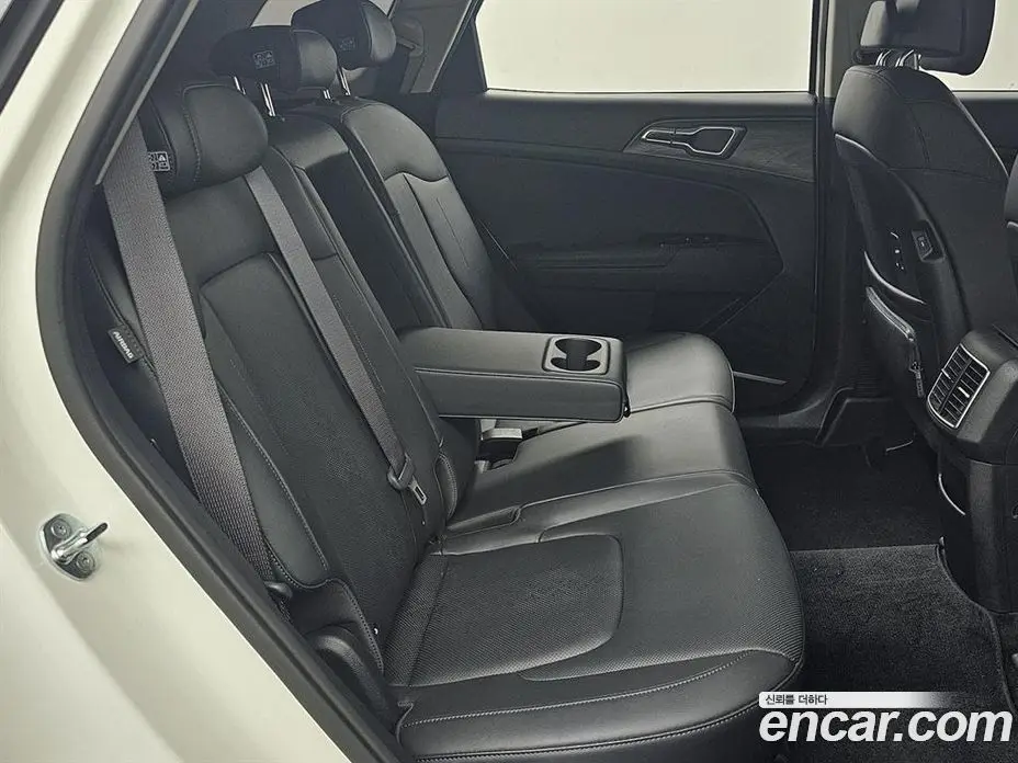 Kia Sportage 2023 1.6 автомат (гидро), фото 12