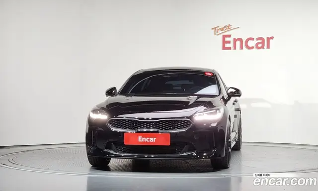 Kia Stinger 2023 3.3 автомат (гидро), миниатюра 3