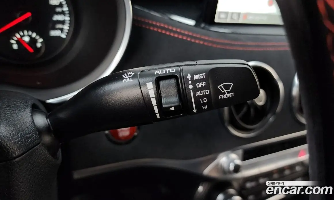 Kia Stinger 2023 3.3 автомат (гидро), фото 28