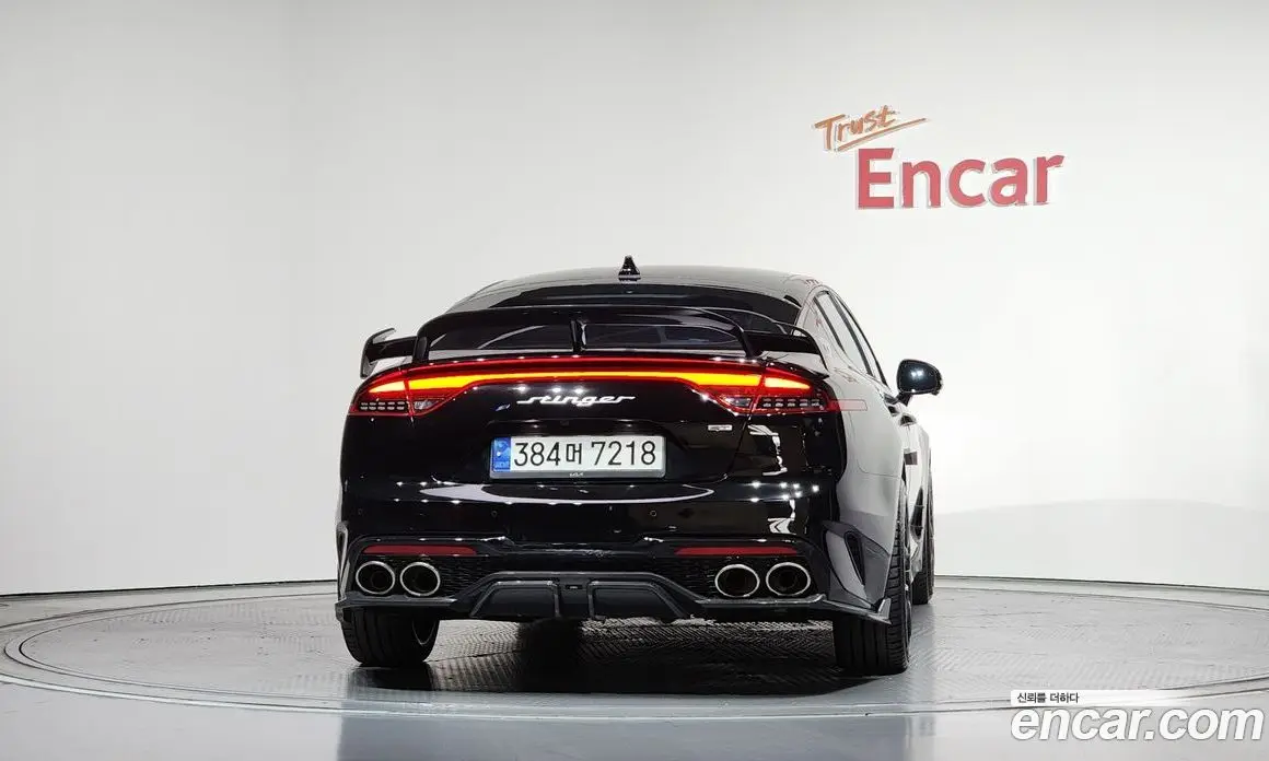 Kia Stinger 2023 3.3 автомат (гидро), фото 4
