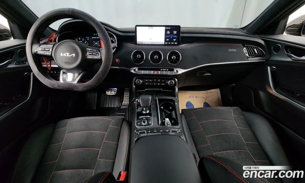 Kia Stinger 2023 3.3 автомат (гидро), фото 10