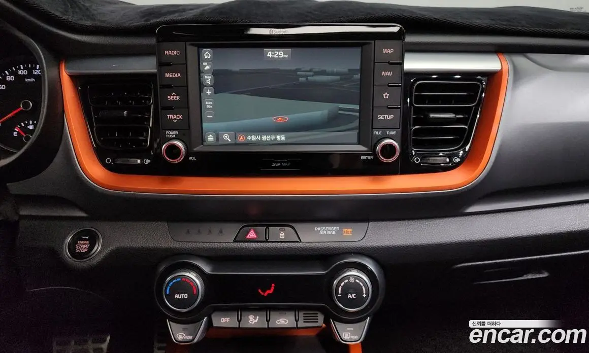 Kia Stonic 2018 1.0 автомат (гидро), фото 19