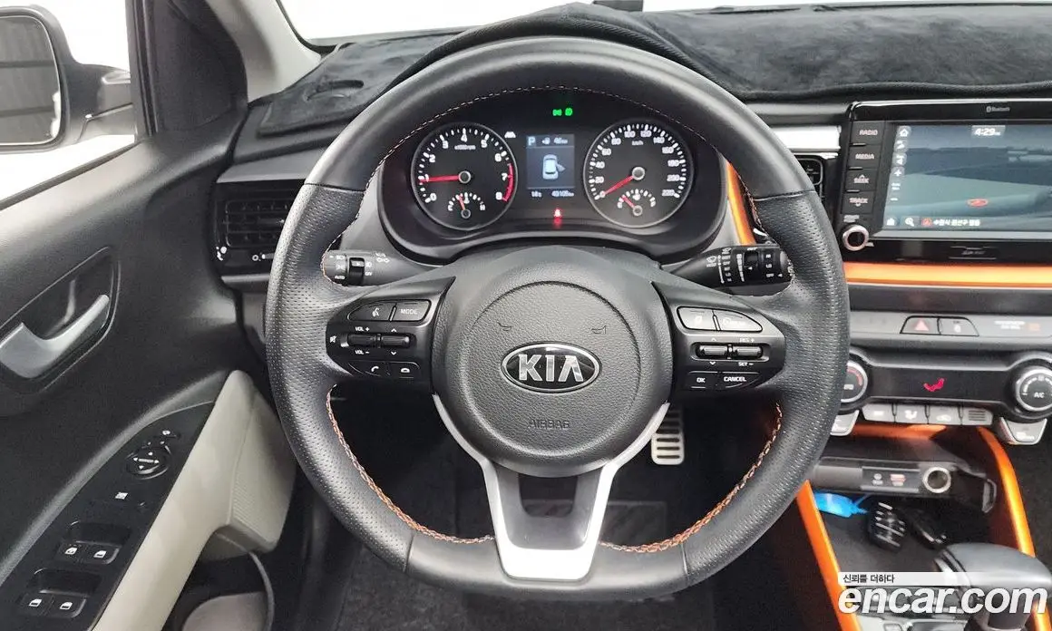Kia Stonic 2018 1.0 автомат (гидро), фото 20