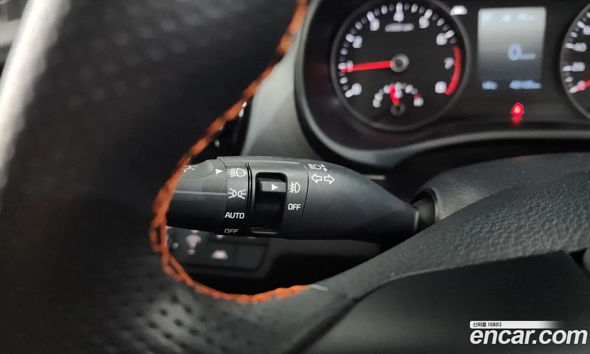 Kia Stonic 2018 1.0 автомат (гидро), фото 30