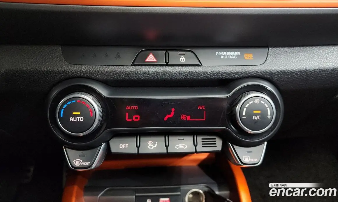 Kia Stonic 2018 1.0 автомат (гидро), фото 31
