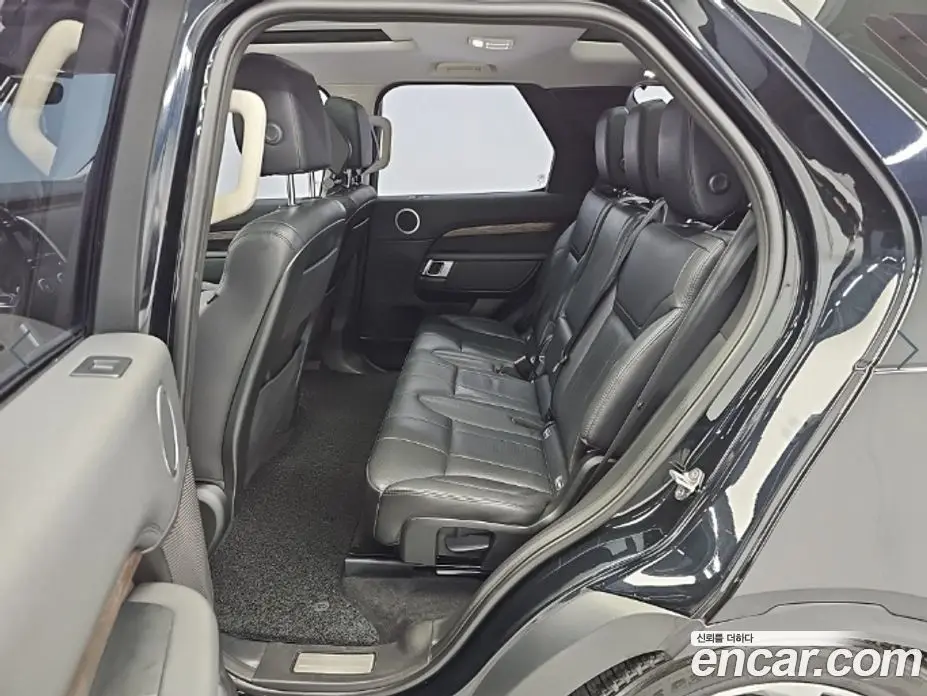Land Rover Discovery 2017 3.0 автомат (гидро), фото 12