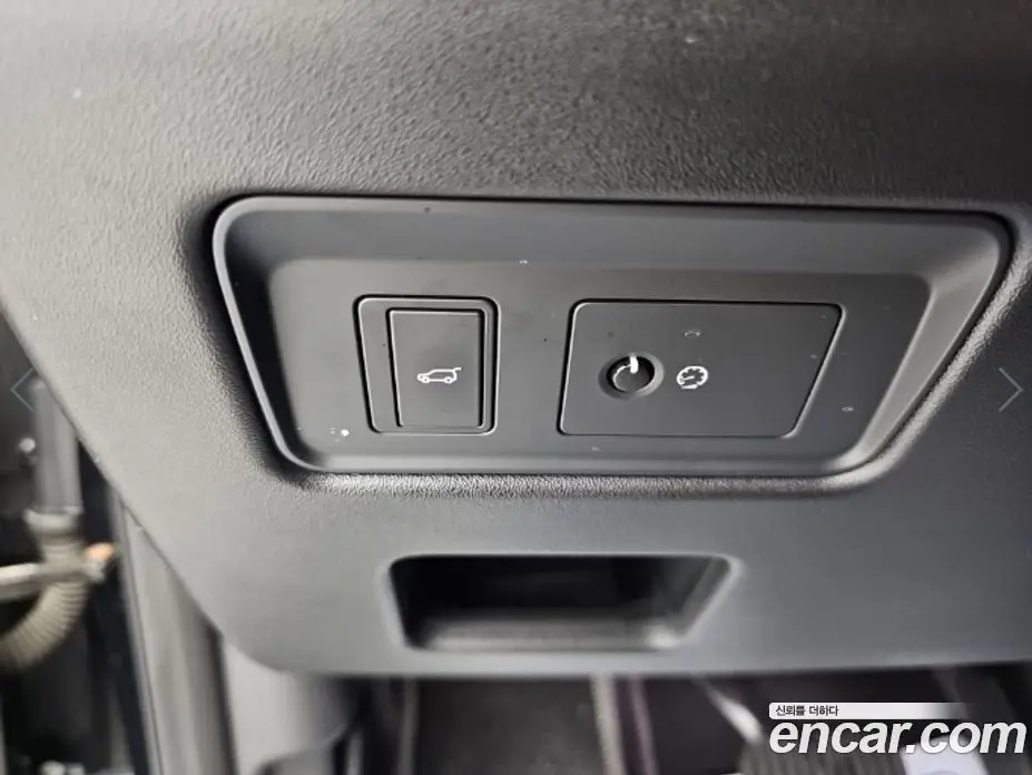 Land Rover Discovery 2017 3.0 автомат (гидро), фото 18