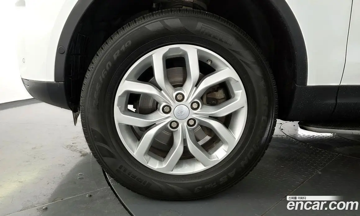 Land Rover Discovery 2019 2.0 автомат (гидро), фото 5 Land Rover Discovery 2019 2.0 автомат (гидро), фото 5