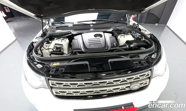 Land Rover Discovery 2019 2.0 автомат (гидро), миниатюра 6 Land Rover Discovery 2019 2.0 автомат (гидро), миниатюра 6