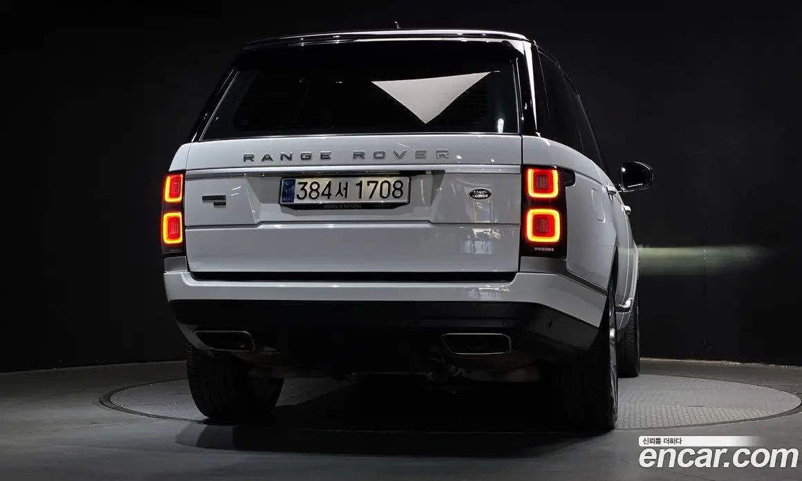 Land Rover Range Rover 2021 5.0 автомат (гидро), фото 4 Land Rover Range Rover 2021 5.0 автомат (гидро), фото 4