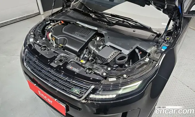 Land Rover Range Rover Evoque 2025 2.0 автомат (гидро), миниатюра 6 Land Rover Range Rover Evoque 2025 2.0 автомат (гидро), миниатюра 6