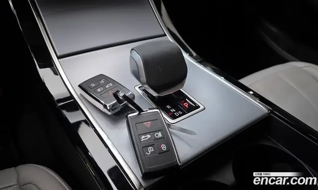 Land Rover Range Rover Evoque 2025 2.0 автомат (гидро), миниатюра 9 Land Rover Range Rover Evoque 2025 2.0 автомат (гидро), миниатюра 9