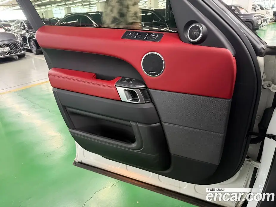 Land Rover Range Rover Sport 2017 3.0 автомат (гидро), фото 10