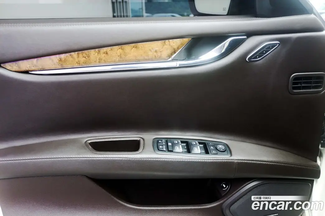 Maserati Quattroporte 2016 3.0 автомат (гидро), фото 15