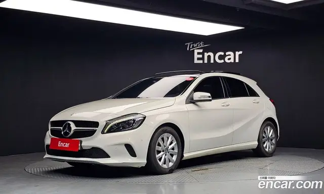 Mercedes-Benz A-Class 2016 1.6 автомат (гидро), миниатюра 1